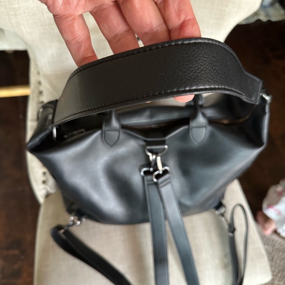 MINA BAIE EMMY MIDI VEGAN BABY DIAPER BAG BLACK GUNMETAL TOTE BAG - Picture 3 of 7